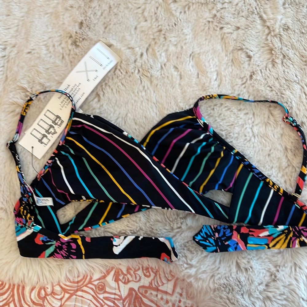Vera Bradley Swimwear top only.  Multi-color Reversible XS (0-2)